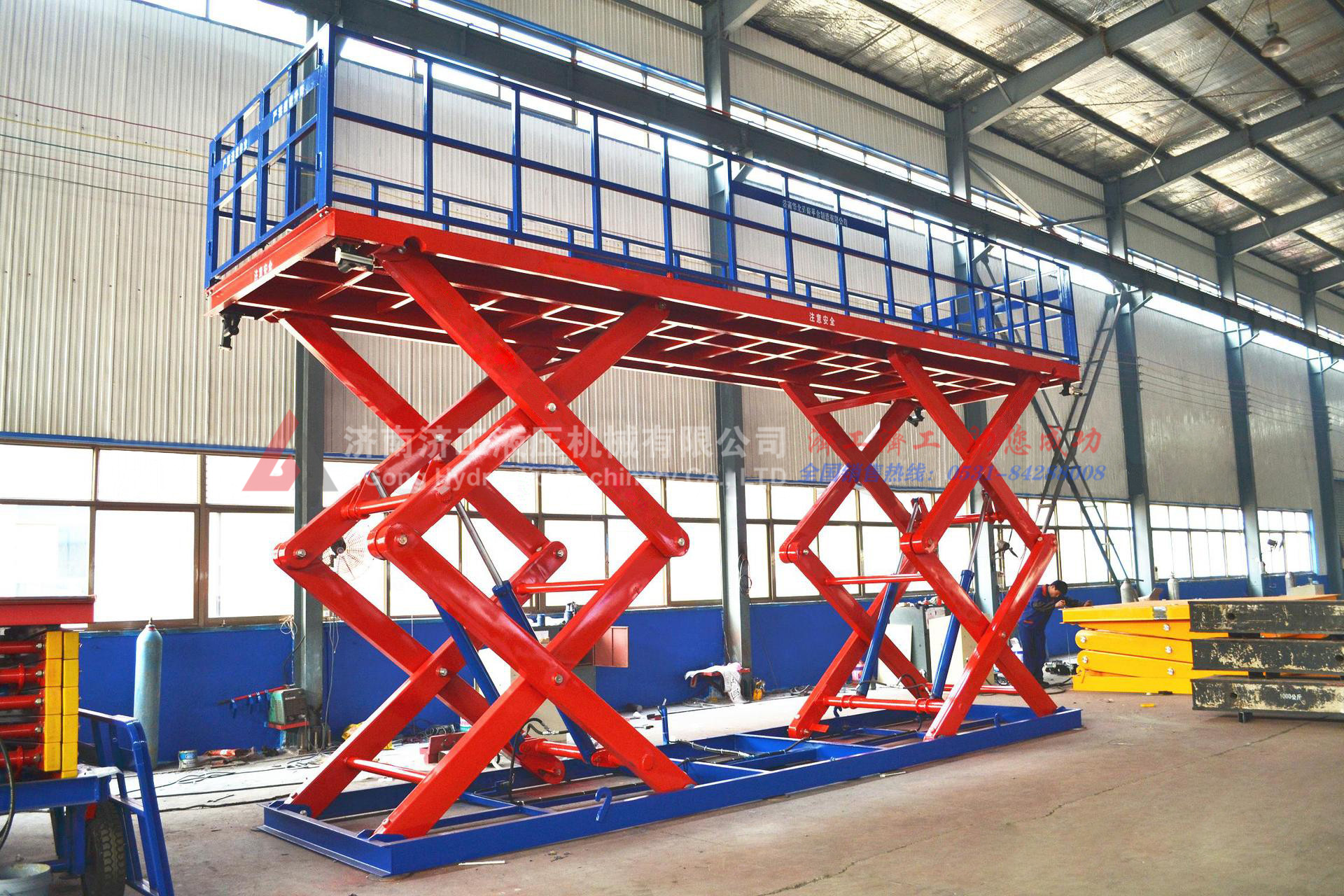 舞臺(tái)升降設(shè)備